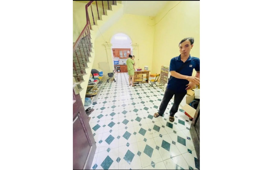 CHO THUÊ NHÀ TRONG NGÕ 170 TAM TRINH, 40M2, 3 TẦNG, 3 NGỦ, 3 WC, 8 TRIỆU - Ở GĐ, NHÓM
